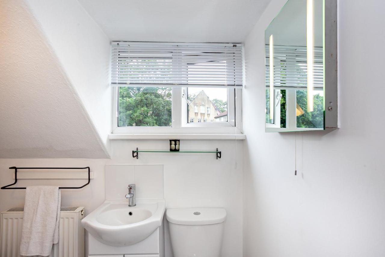 Cosy 2 Bed Apartment - Close To Leeds Centre Εξωτερικό φωτογραφία